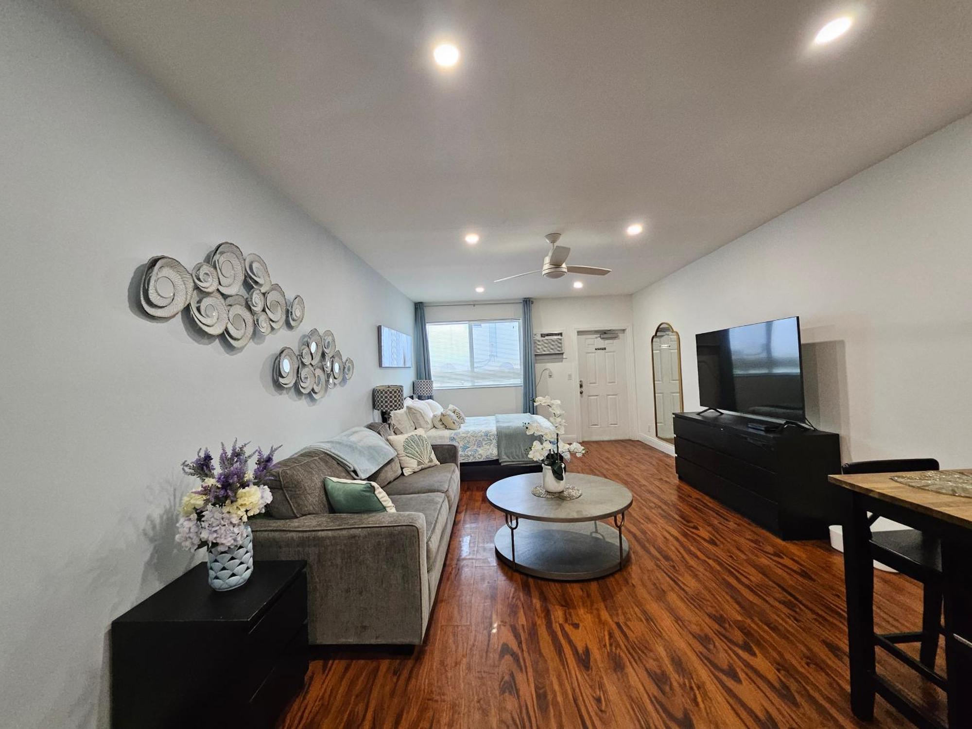 Apartment The Pearl Beachside On *
